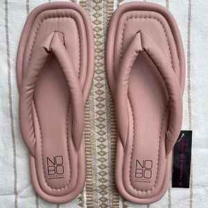 NOBO brand memory foam women’s flip flops in light pink